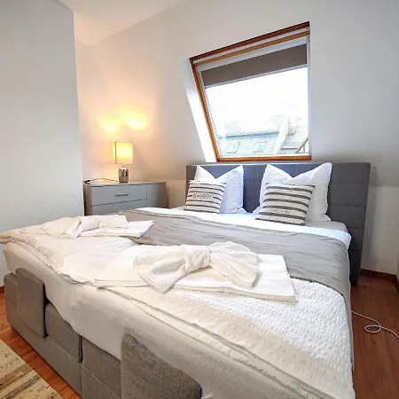 Yourfavoritebed 100m2 Designwohnung Mit Vollausstattung Appartement *