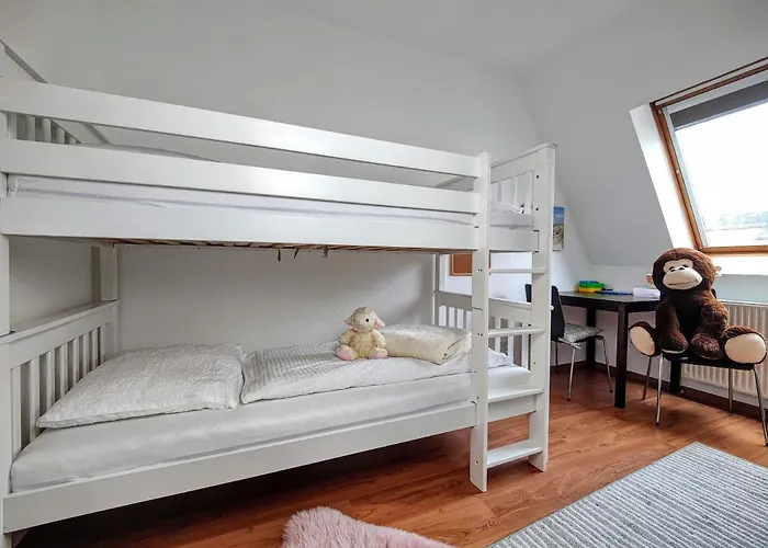 Yourfavoritebed 100m2 Designwohnung Mit Vollausstattung * Plauen